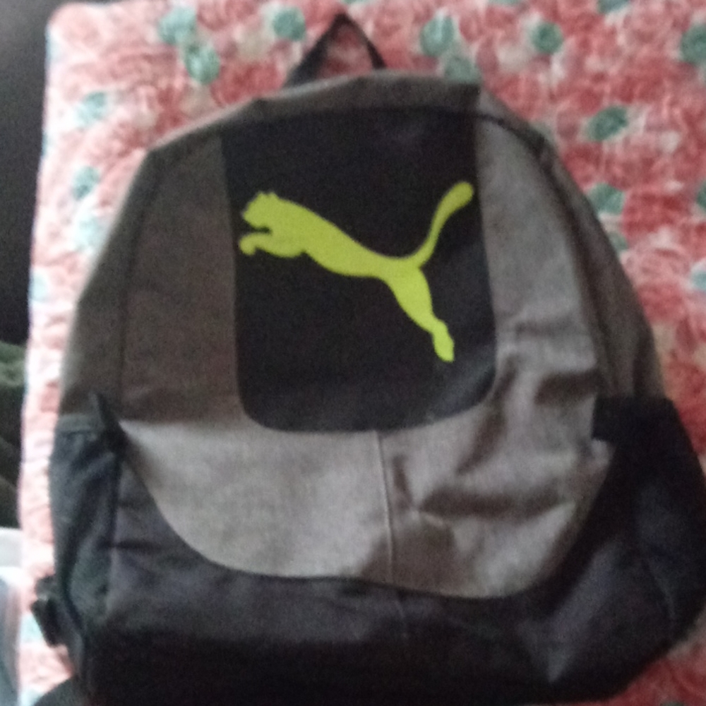 One pouch to to bottle holders puma bookbag